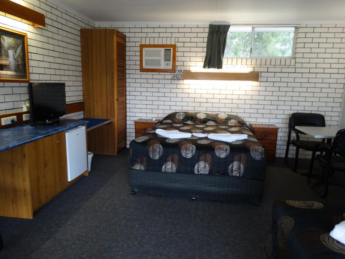 Gayndah A Motel Extérieur photo